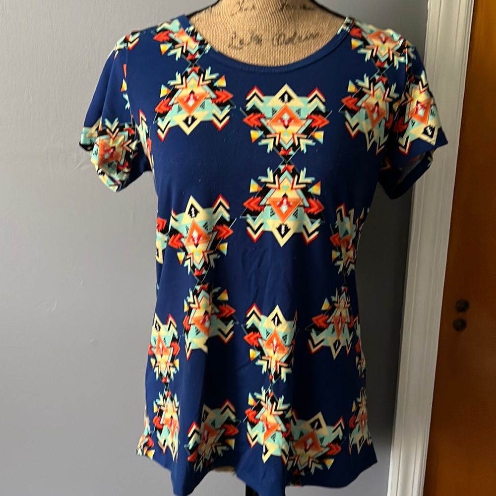 LuLaRoe Aztec Print Hi Low Tunic Size XS [runs big]